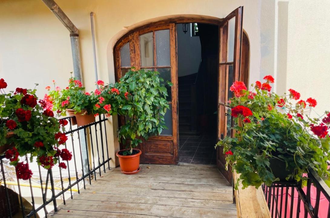 Apartament Spacious Stylish In Old Town Sibiu