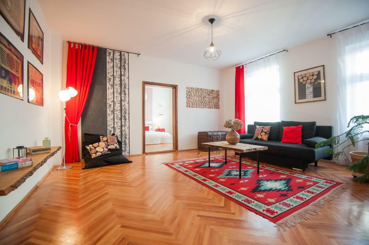 Spacious Stylish In Old Town Apartament *