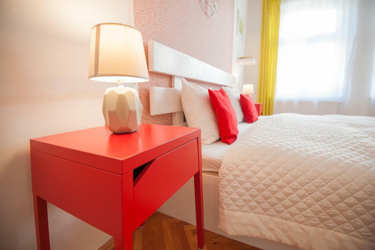 Spacious Stylish In Old Town Apartament Sibiu